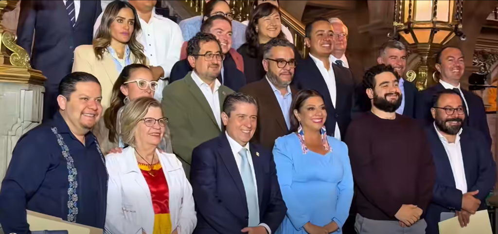 Clara Brugada encabeza sesión de Cabildo con las 16 alcaldías y coordina acciones en salud, seguridad y rumbo al Mundial 2026