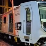Nuevos trenes del tren ligero llegan desde China para modernizar el transporte en el sur de Ciudad de México