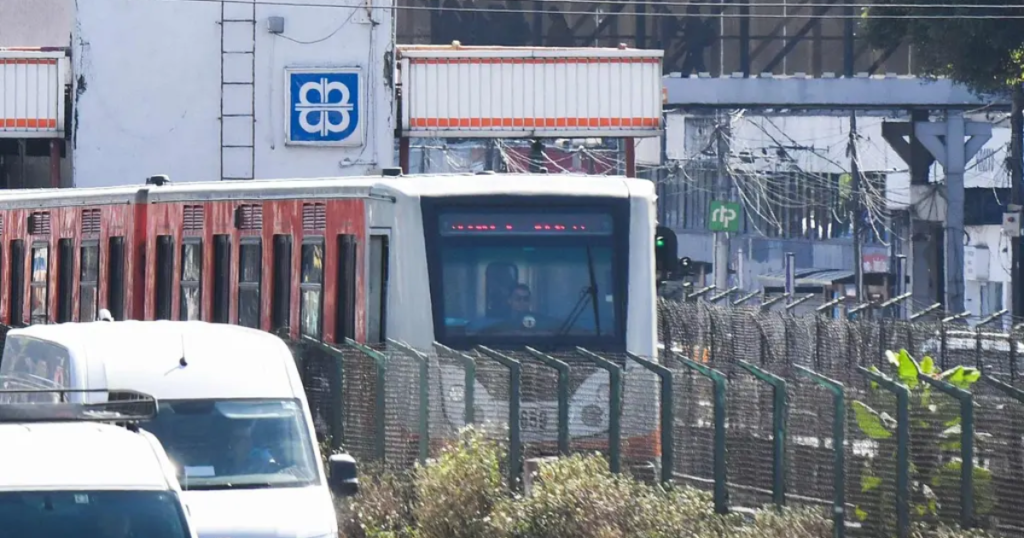 Cierre en Líneas 2 y 7 del Metro CDMX afecta a miles de usuarios; buscan alternativas para llegar a sus destinos