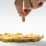 Estudio sugiere que multivitamínicos podrían ayudar a retrasar el envejecimiento en adultos mayores