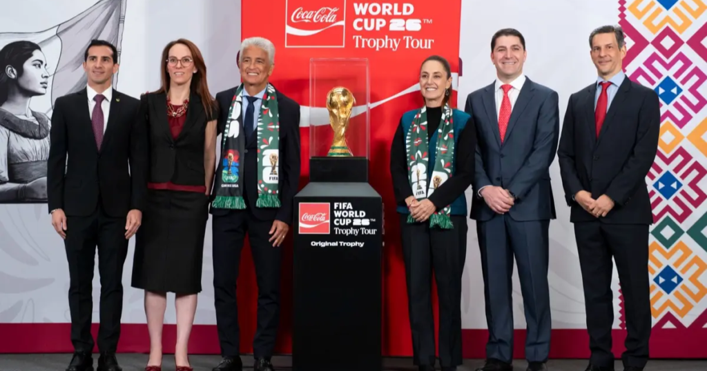 A 100 días del Mundial de Futbol 2026, la Copa Mundial visita la conferencia matutina de la presidenta