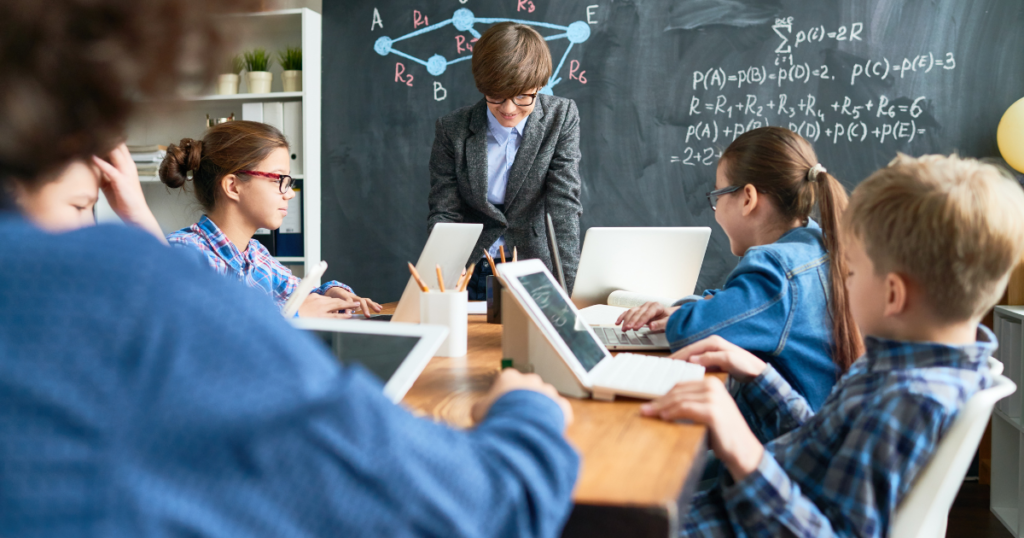 Violencia no debe arrebatar el derecho a aprender: llamado a proteger la educación en contextos adversos