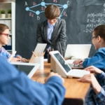 Violencia no debe arrebatar el derecho a aprender: llamado a proteger la educación en contextos adversos