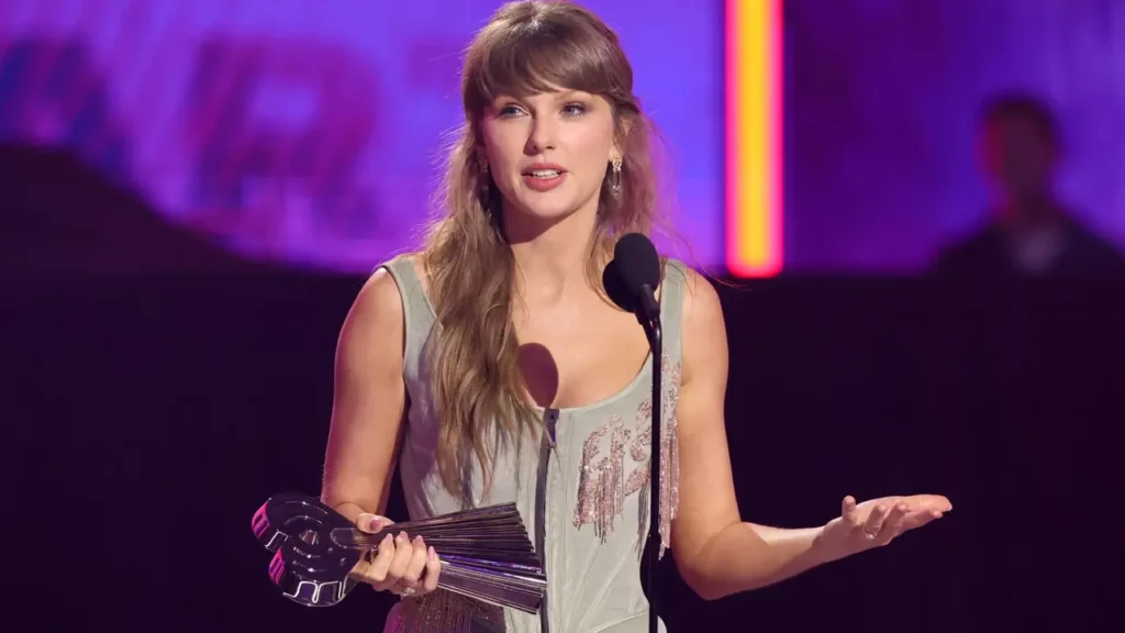 Taylor Swift conmueve con su discurso como Artista del Año en los iHeartRadio Awards 2026