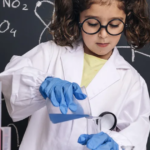 Niñas en México miran hacia la ciencia: crece el interés por carreras STEM
