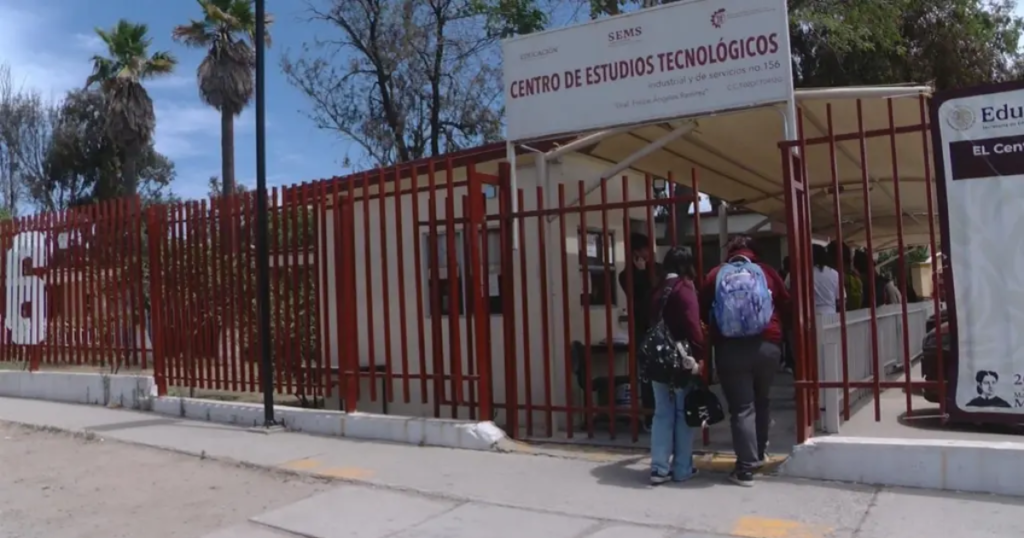 Amenazas de tiroteo activan protocolos en 40 escuelas de Baja California