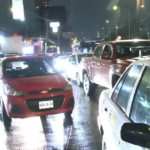 Bloqueo en México-Toluca por falta de agua provoca caos vial en Cuajimalpa