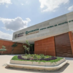 Inauguran en Yucatán el hospital público más grande de América Latina con IA y robots