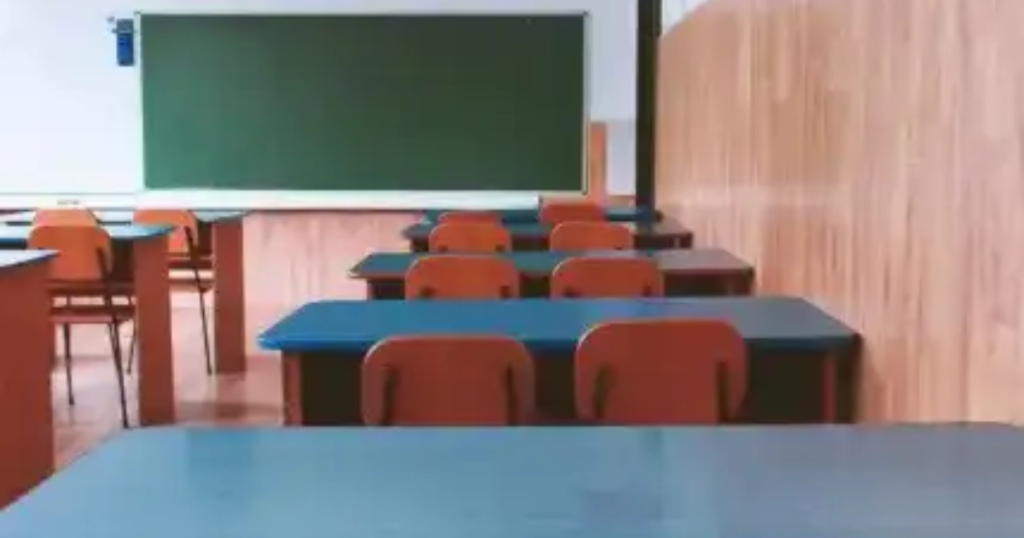 Puebla suspenderá clases para maestras con hijos por el Día de las Madres