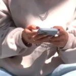 Especialistas alertan sobre depresión en jóvenes por redes sociales: “Compartimos lo bueno, pero no lo malo”