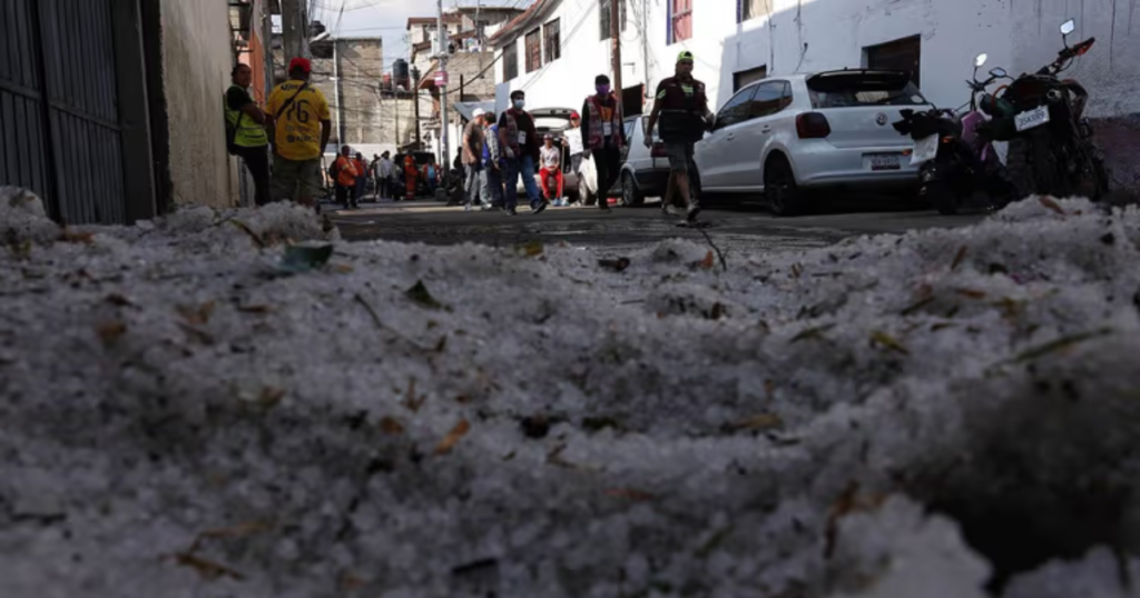 Lluvias dejan una víctima mortal y daños en viviendas del Valle de México