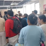 Manifestación de trabajadores del ISSSTE en Pachuca termina entre golpes y empujones