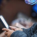 Infancias cada vez más conectadas: crece la preocupación por el uso de redes y pantallas
