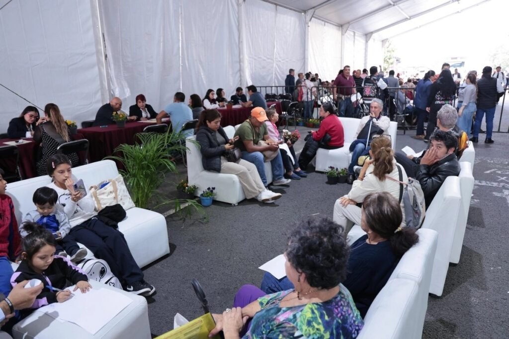 Historias de años de lucha: víctimas de despojo buscan justicia en el Zócalo
