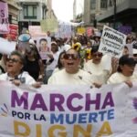 “No buscamos impulsar la muerte, sino humanizarla”: pacientes marchan por la eutanasia