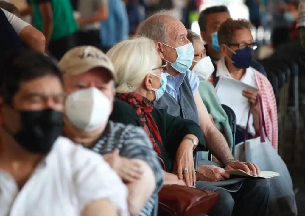 “Prefiero ir a la sucursal”: el miedo de los adultos mayores ante la banca digital