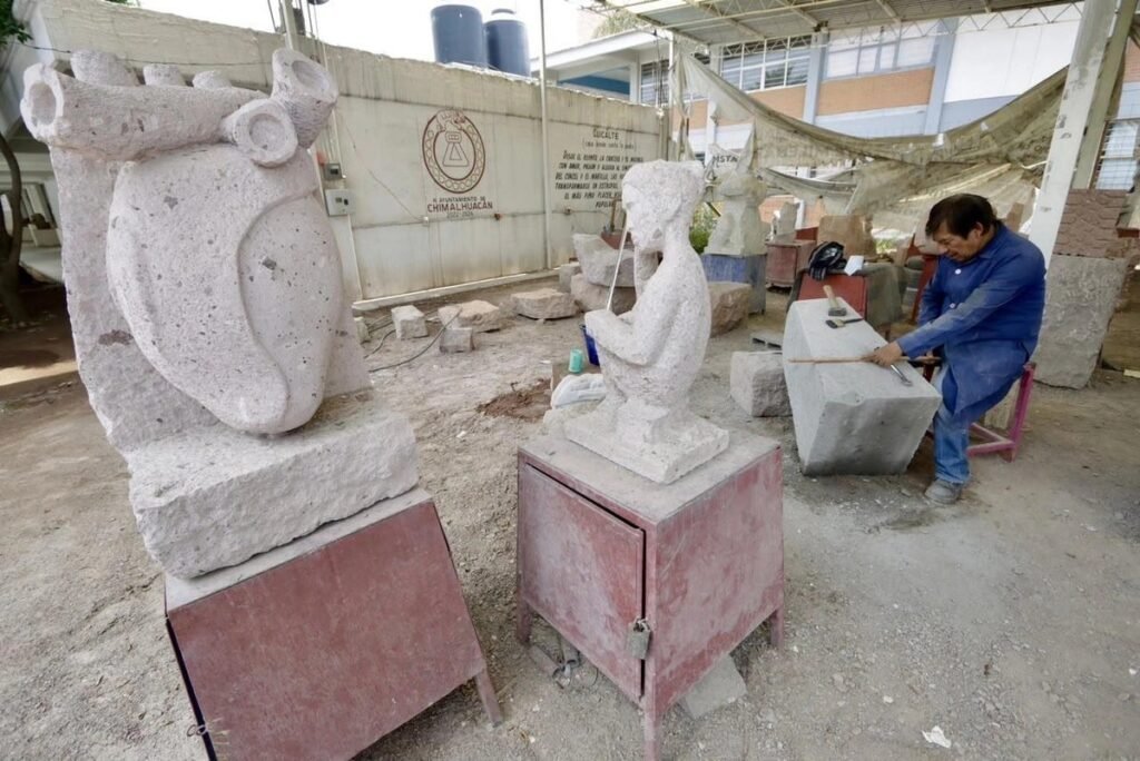 Manos maestras que mantienen viva una tradición en Chimalhuacán