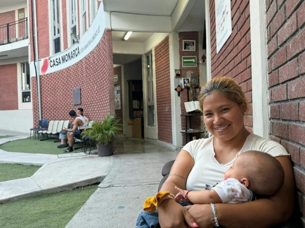 Entre nuevos retos y redes de apoyo: así reconstruyen su vida migrantes en Nuevo León