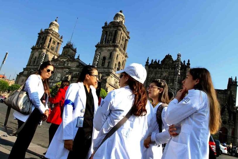 Comunidades rurales y urbanas podrían recibir más atención médica con nuevo servicio social