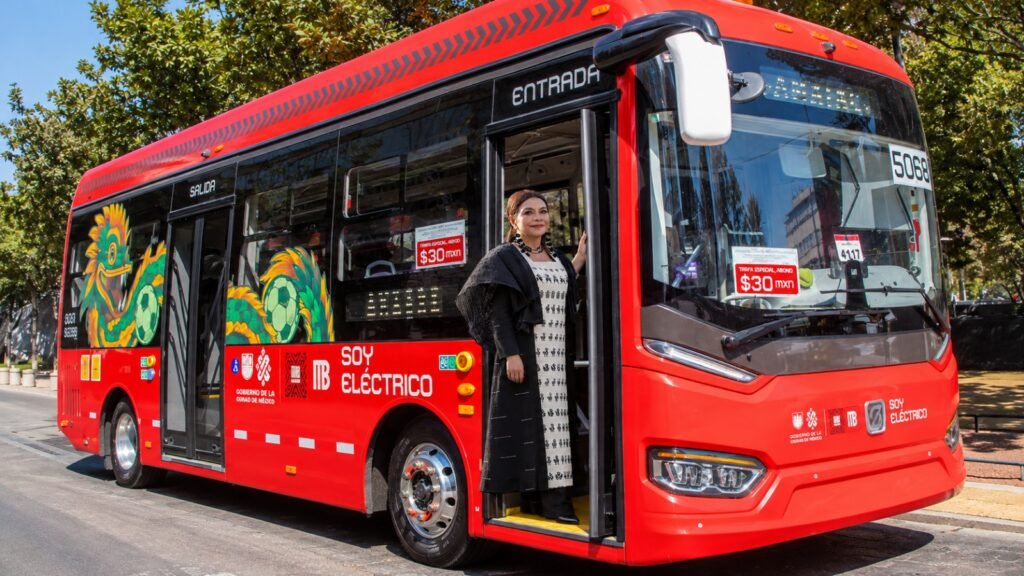 Clara Brugada impulsa la Línea 4 del Metrobús Eléctrico Quetzalcóatl: más de 150 mil personas pueden viajar al Aeropuerto Internacional de la Ciudad de México