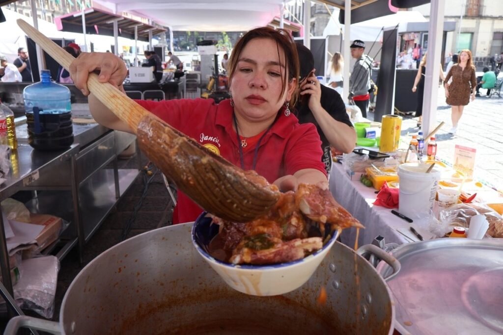¿Ya probaste las migas de Tepito? La Feria de los Barrios reúne tradición y sabor en CDMX